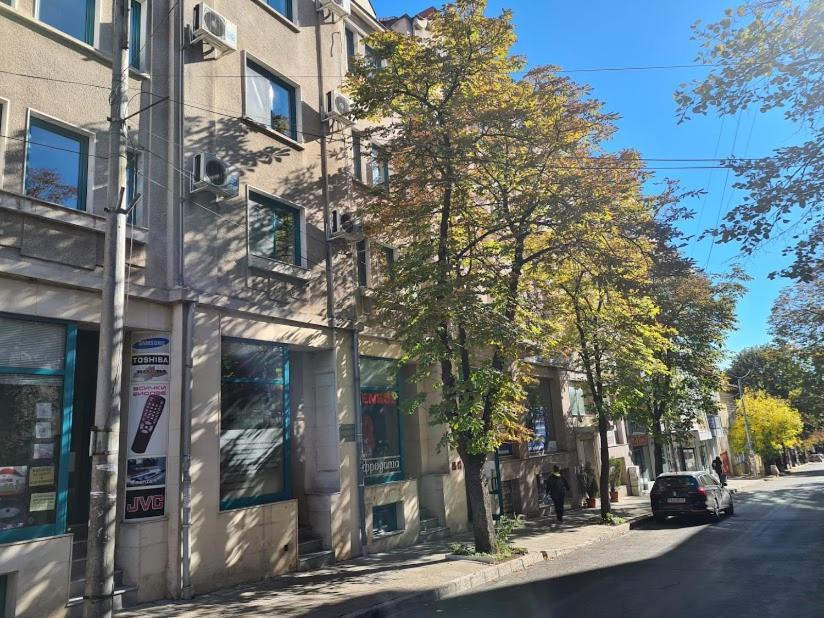 Hotel Oazis Haskovo Esterno foto