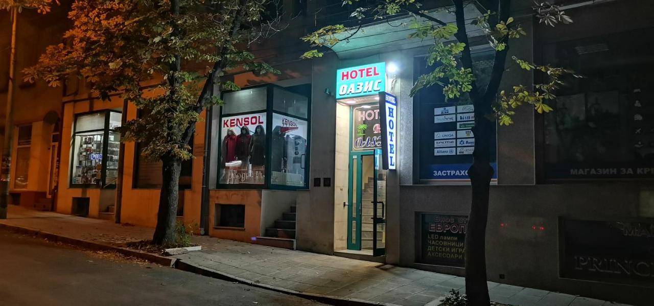 Hotel Oazis Haskovo Esterno foto